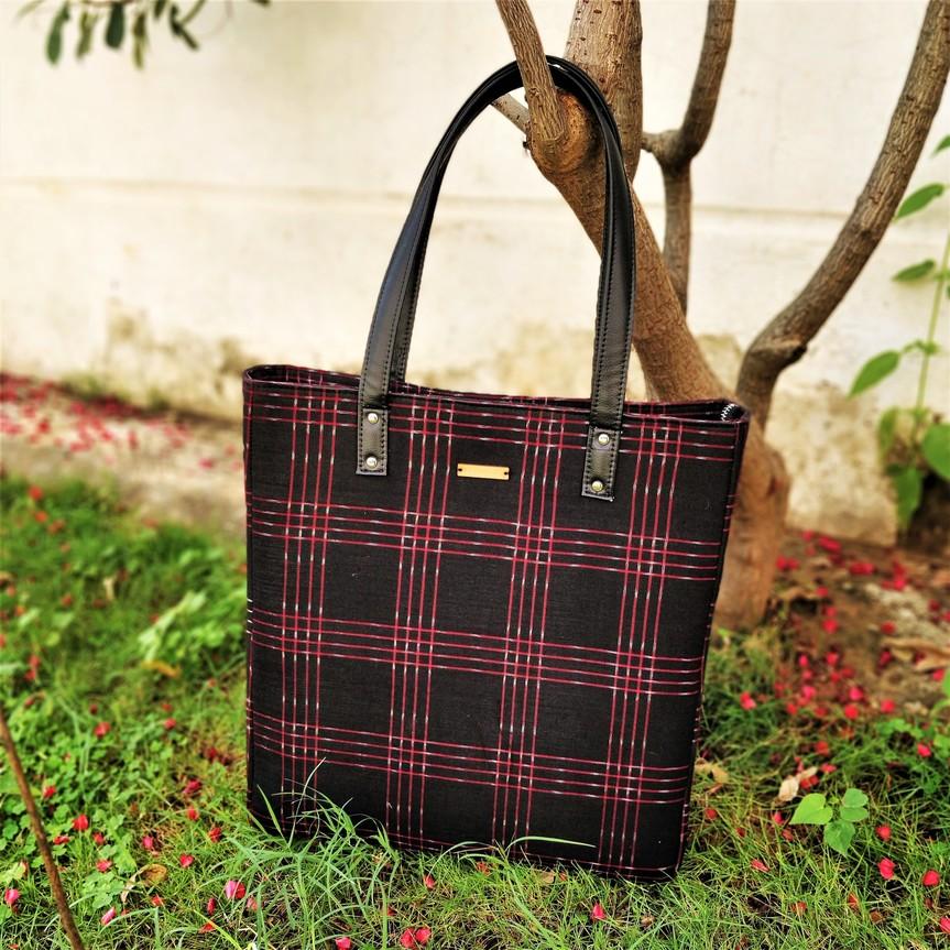 Expandable Ikat Bag with Tassels – NOMADIC